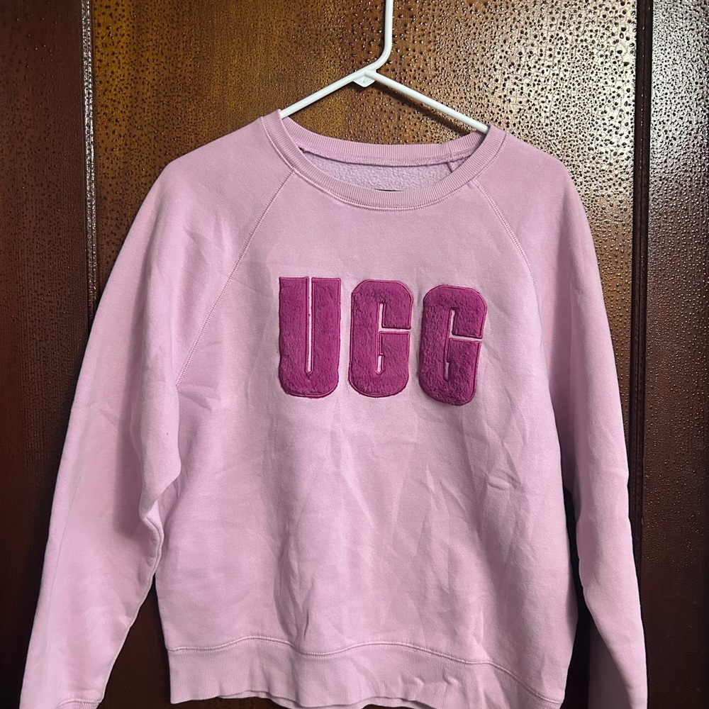 UGG Pink Pullover Sweatshirt Crewneck size Medium Women’s Cute
